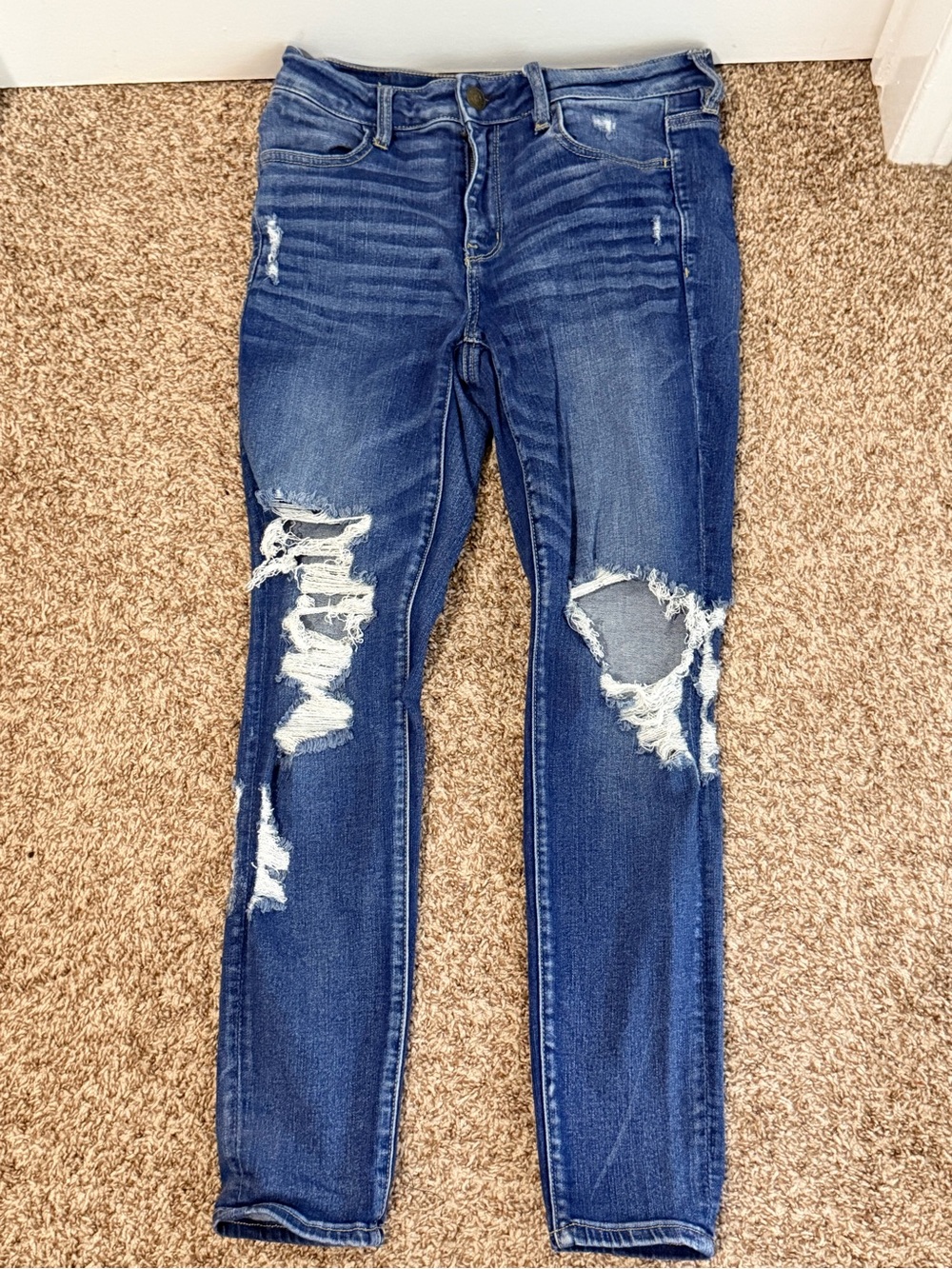 American Eagle Distressed Women's Skinny Jeans - Blue